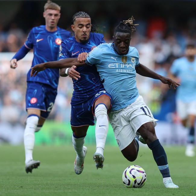 Điểm nhấn Chelsea vs Man City: Haaland đáp trả Cucurella, hồi chuông báo động cho HLV Maresca - Ảnh 4.