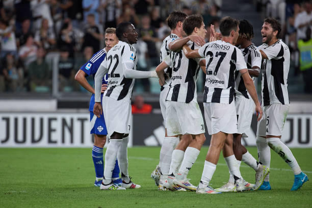 Juventus thắng dễ Como 3-0 ở vòng 1 Serie A