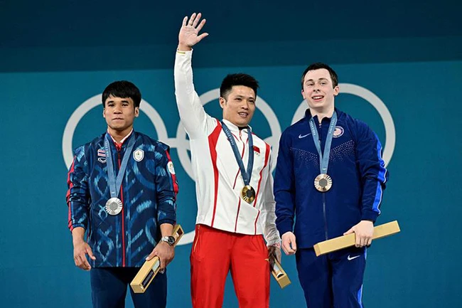 Thái Lan giành HCB nội dung Trịnh Văn Vinh bị loại khi 'siêu nhân' Trung Quốc quá vô đối tại Olympic - Ảnh 1.