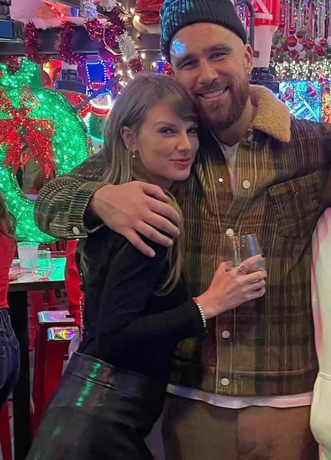 Travis Kelce sẽ không cầu hôn Taylor Swift nếu không có "thỏa thuận tiền hôn nhân chặt chẽ" - Ảnh 5.