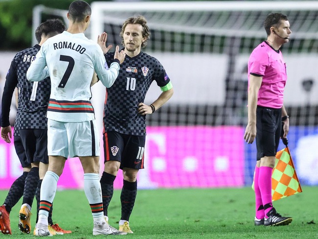 Lượt trận đầu tiên vòng bảng UEFA Nations League: Tâm điểm hai “ông già gân” Ronaldo và Modric - Ảnh 1.